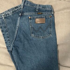 Men’s Wrangler Cowboy Cut Jeans. Size 33x30
